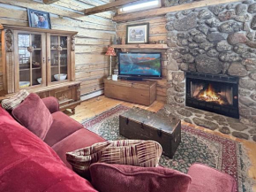 Timeless Mesa Hideaway cabin